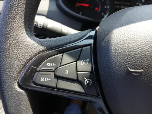 Dacia Sandero SCe 65 Essentiel - Photo 16