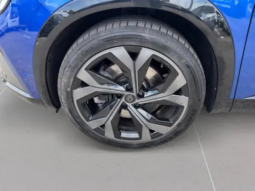 Renault Austral E-Tech hybrid 200 Techno esprit Alpine - Photo 8