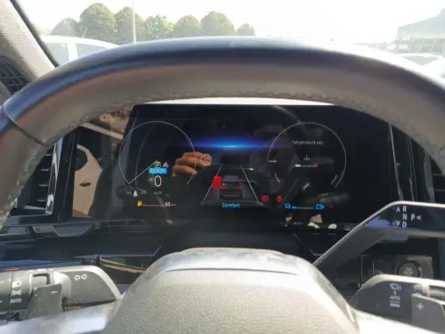 Renault Austral E-Tech hybrid 200 Techno - Photo 13
