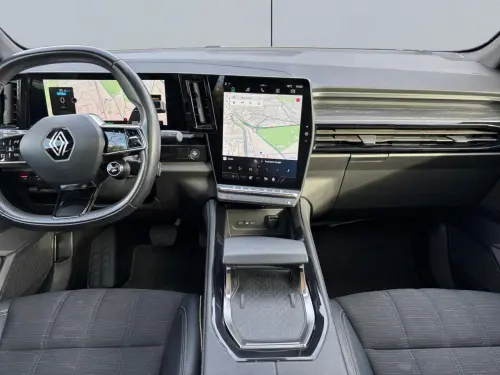 Renault Austral E-Tech hybrid 200 Iconic - Photo 11