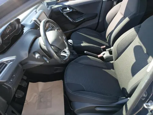 Peugeot 208 PureTech 110ch S&S BVM6 Allure - Photo 9