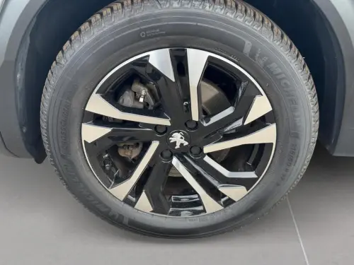 Peugeot 2008 BlueHDi 130 S&S EAT8 GT - Photo 8