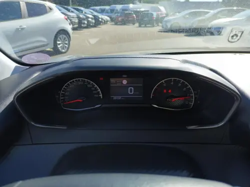 Peugeot 208 PureTech 100 S&S BVM6 Active - Photo 13