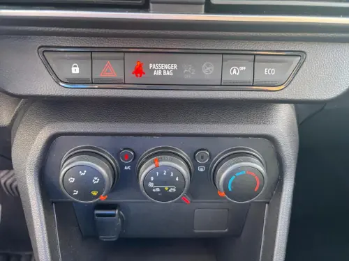 Dacia Sandero TCe 90 Expression - Photo 21