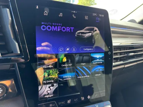 Renault Austral E-Tech hybrid 200 Iconic - Photo 19
