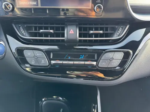 Toyota C-HR C-HR Hybride 1.8L Edition - Photo 14