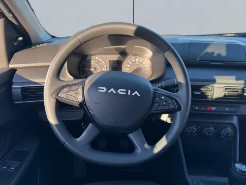 Dacia Sandero SCe 65 Essential - Photo 12