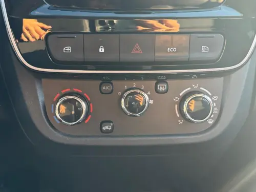 Dacia Spring Essential -23B - Photo 14