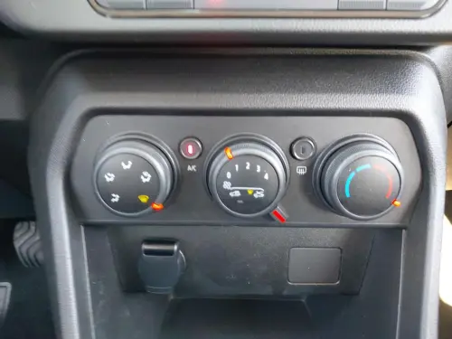 Dacia Sandero ECO-G 100 Stepway Expression - Photo 14