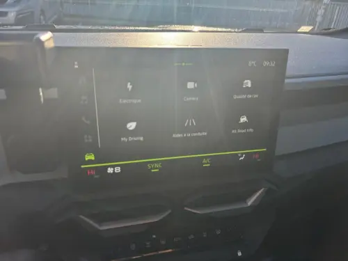 Dacia Bigster Bigster Hybrid 155 Journey - Photo 19