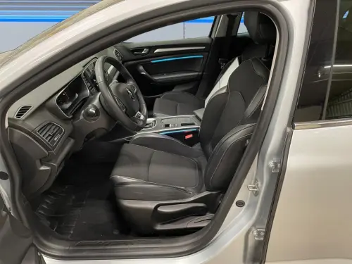 Renault Megane Megane IV Berline TCe 140 EDC Techno - Photo 12