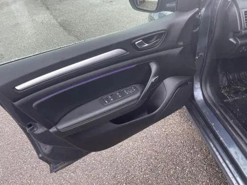 Renault Megane Megane IV Berline TCe 140 EDC Techno - Photo 10