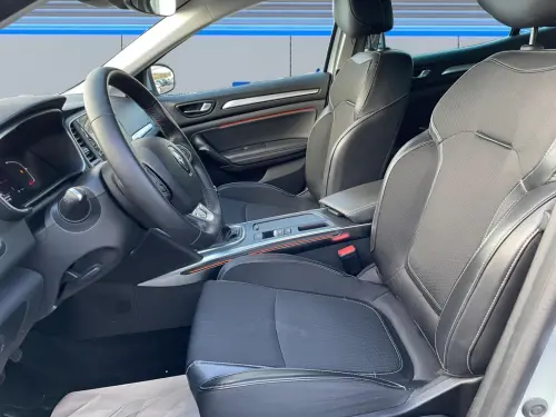 Renault Megane Megane IV Berline TCe 140 Techno - Photo 9