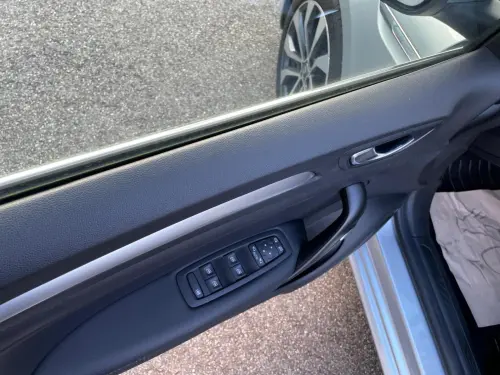 Renault Megane Megane IV Berline TCe 140 Techno - Photo 10