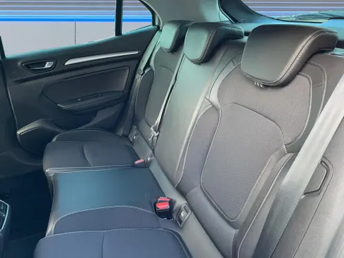 Renault Megane Megane IV Berline TCe 140 Techno - Photo 15