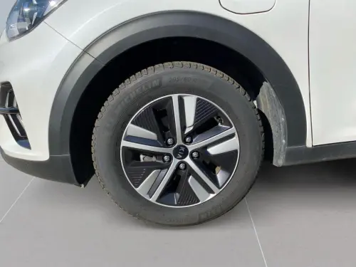 Kia Niro 1.6 GDi Hybride Rechargeable 141 ch DCT6 Active - Photo 8