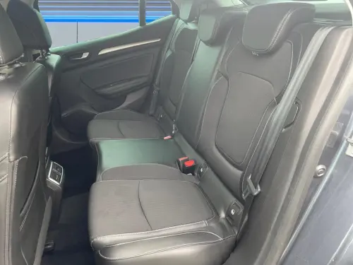 Renault Megane Megane IV Berline TCe 140 Techno - Photo 12