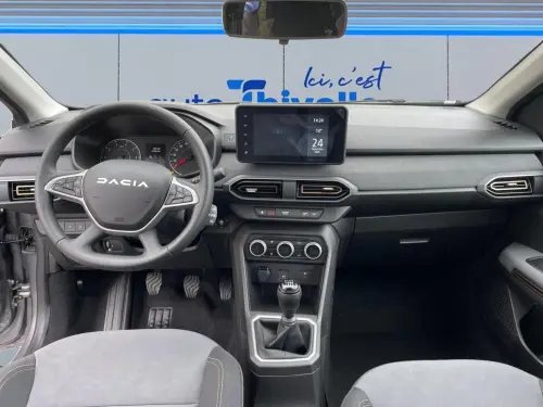 Dacia Sandero ECO-G 100 GSR2 Stepway Extreme + - Photo 11