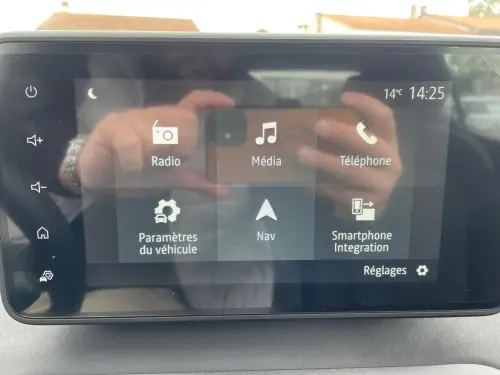 Dacia Sandero ECO-G 100 GSR2 Stepway Extreme + - Photo 20