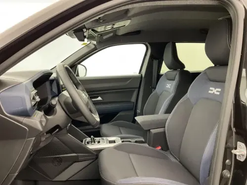 Dacia Duster Hybrid 140 Journey - Photo 9