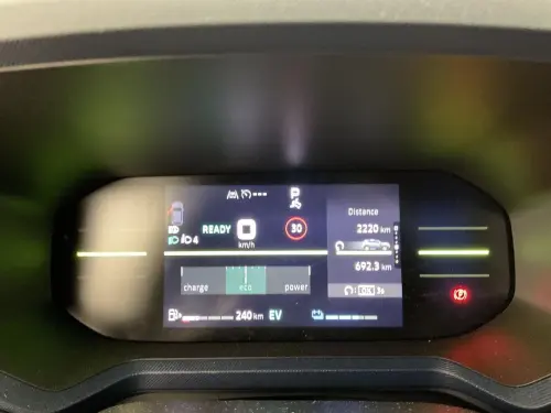 Dacia Duster Hybrid 140 Journey - Photo 13