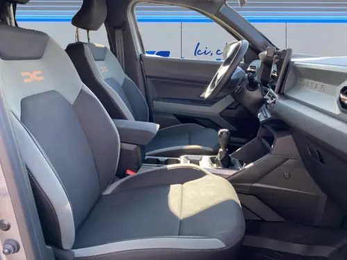 Dacia Duster ECO-G 100 Extreme - Photo 16