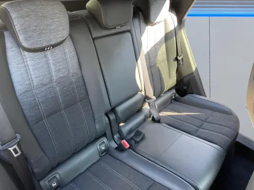 Renault Austral E-Tech hybrid 200 Techno - Photo 17