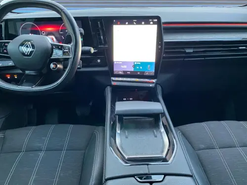 Renault Austral E-Tech hybrid 200 Techno - Photo 11