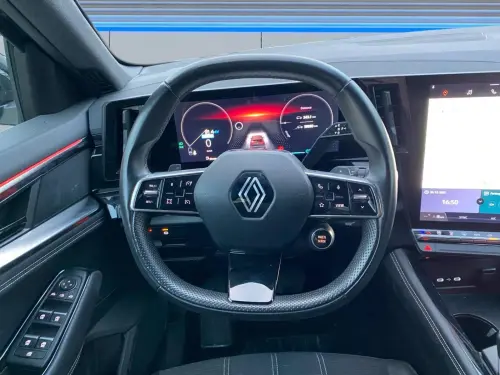 Renault Austral E-Tech hybrid 200 Techno - Photo 12