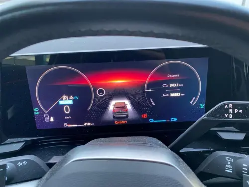 Renault Austral E-Tech hybrid 200 Techno - Photo 13