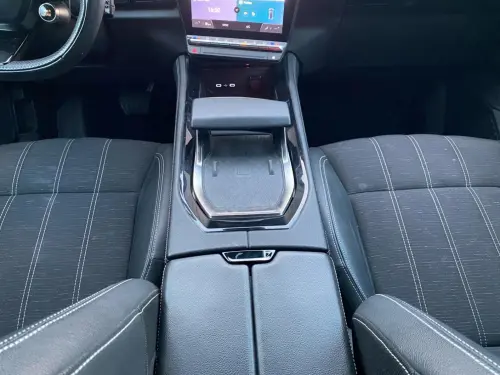 Renault Austral E-Tech hybrid 200 Techno - Photo 14