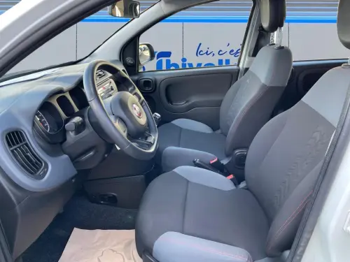 Fiat Panda 1.2 69 ch S/S Easy - Photo 9