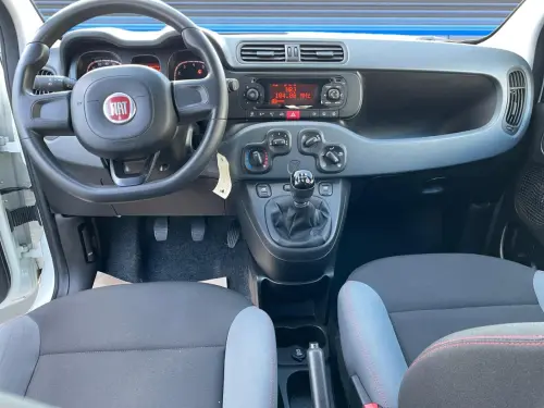Fiat Panda 1.2 69 ch S/S Easy - Photo 11