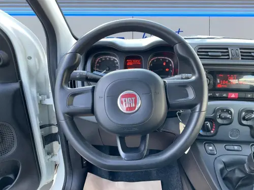 Fiat Panda 1.2 69 ch S/S Easy - Photo 12
