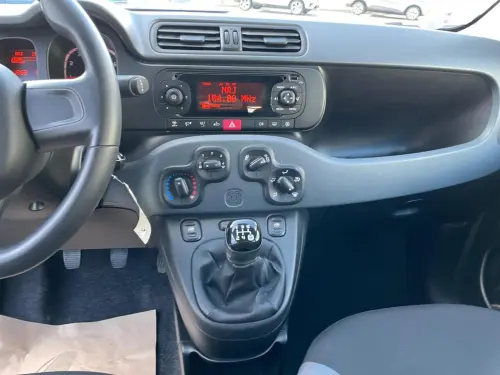 Fiat Panda 1.2 69 ch S/S Easy - Photo 14