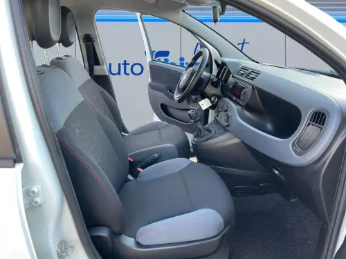 Fiat Panda 1.2 69 ch S/S Easy - Photo 16