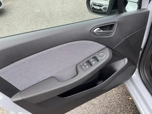 Renault Clio Clio TCe 90 ch GSR2 Techno - Photo 10