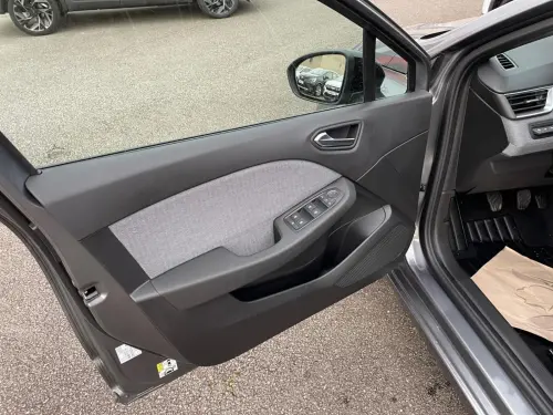 Renault Clio Clio TCe 90 ch GSR2 Techno - Photo 10