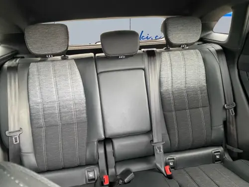 Renault Austral E-Tech hybrid 200 Techno - Photo 17