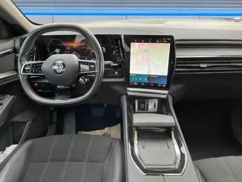 Renault Austral E-Tech hybrid 200 Techno - Photo 11