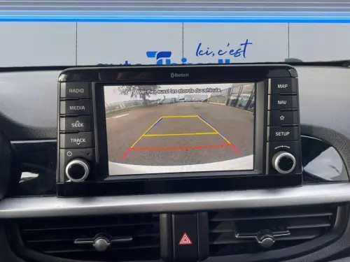 Kia Picanto 1.2 essence MPi 84 ch BVM5 GT Line - Photo 11