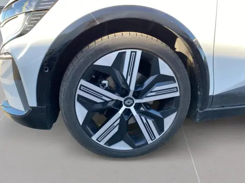 Renault Megane E-Tech Megane E-Tech EV60 220 ch super charge Iconic - Photo 8