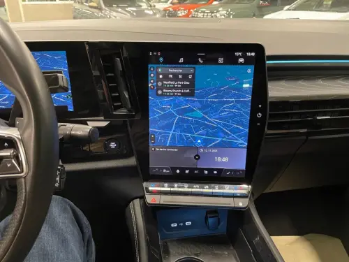 Renault Austral E-Tech hybrid 200 Iconic - Photo 11