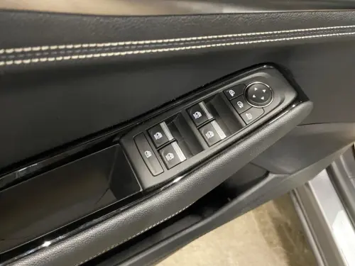 Renault Austral E-Tech hybrid 200 Iconic - Photo 9