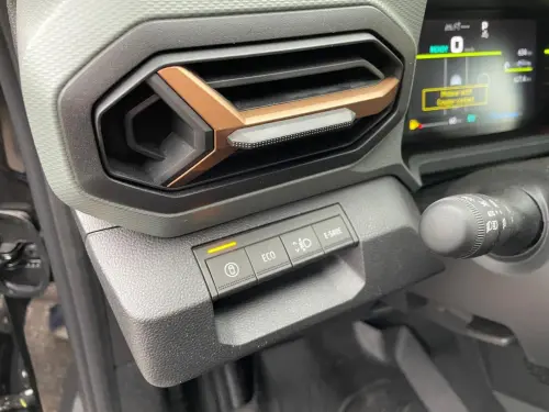 Dacia Duster Hybrid 140 Extreme - Photo 18