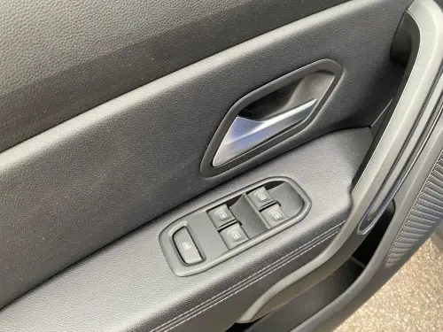 Dacia Duster ECO-G 100 4x2 Prestige + - Photo 10