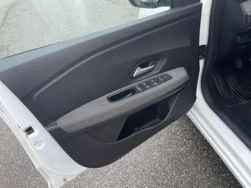 Dacia Sandero SCe 65 Expression - Photo 10