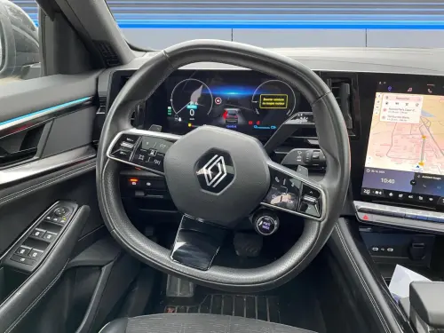 Renault Austral E-Tech hybrid 200 Iconic - Photo 12
