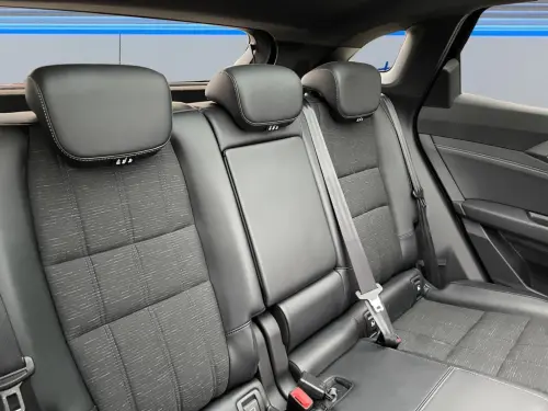 Renault Austral E-Tech hybrid 200 Iconic - Photo 17