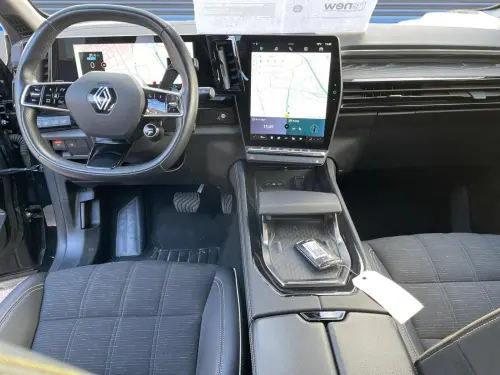 Renault Austral E-Tech hybrid 200 Iconic - Photo 11